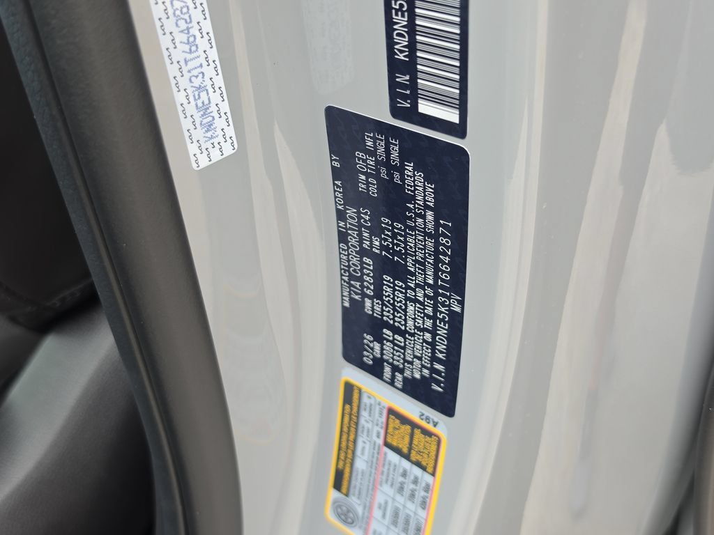 New 2026 Kia Carnival SX w/ SX Dark Edition Package FWD image 34