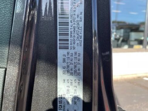 Used 2018 Jeep Wrangler Unlimited Rubicon w/ Dual Top Group AWD/4WD image 35