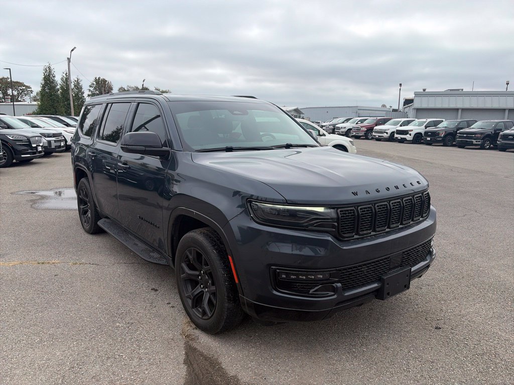 Used 2023 Jeep Wagoneer Series II AWD/4WD image 8