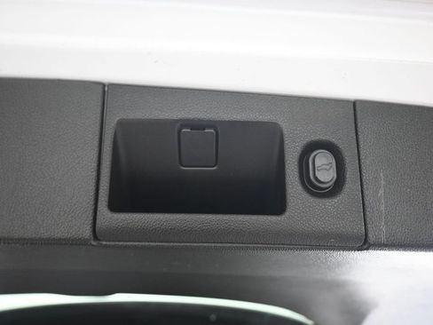 Used 2016 Chevrolet Suburban LTZ AWD/4WD image 63