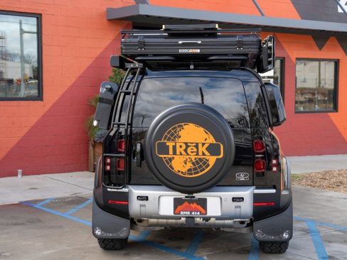 Used 2023 Land Rover Defender 110 S image 5