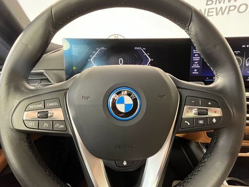 Used 2023 BMW i4 eDrive35 w/ Premium Package image 12