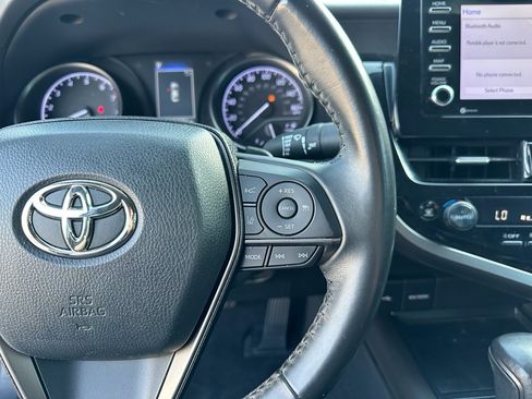 Used 2023 Toyota Camry SE w/ Convenience Package image 17