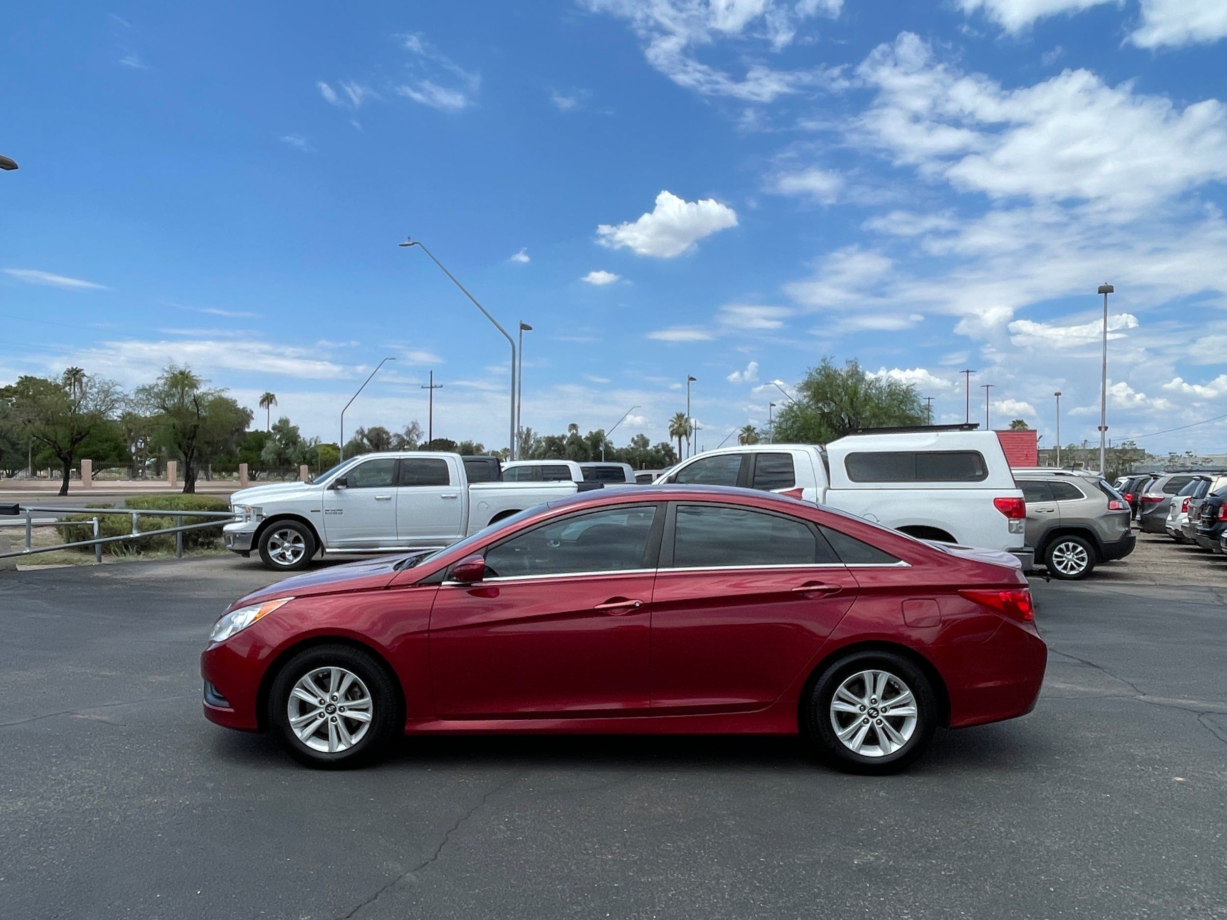 Used 2014 Hyundai Sonata GLS FWD image 2