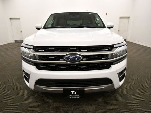 Used 2024 Ford Expedition Max Limited image 11