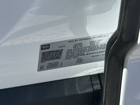 Certified 2025 GMC Yukon Denali AWD/4WD image 16
