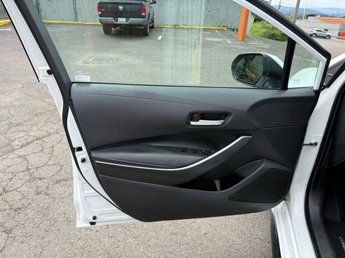 Used 2020 Toyota Corolla SE w/ Carpet Mat Package (TMS) FWD image 10
