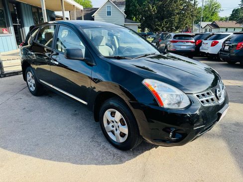 Used 2011 Nissan Rogue S AWD/4WD image 1