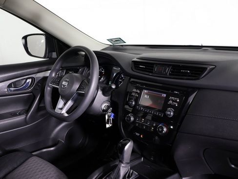 Used 2017 Nissan Rogue S image 21