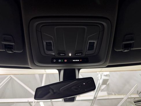 Used 2022 Chevrolet Silverado 1500 LT RWD image 29
