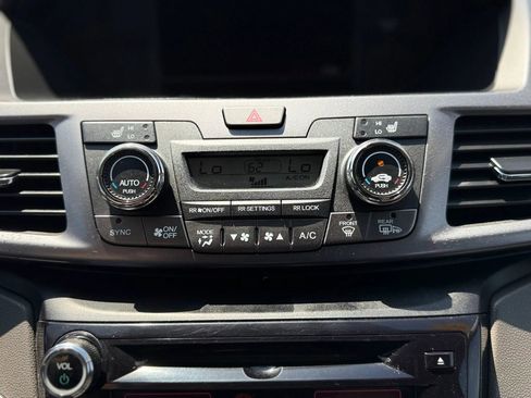 Used 2014 Honda Odyssey EX-L image 22