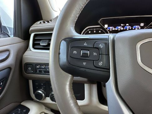 Used 2021 GMC Yukon XL Denali image 31