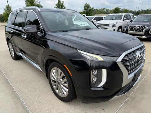 Used 2020 Hyundai Palisade Limited FWD image 3