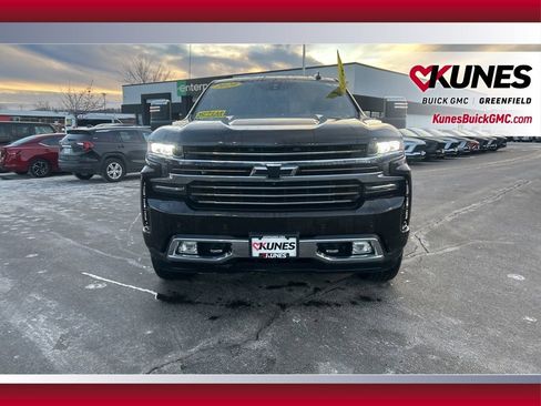 Used 2020 Chevrolet Silverado 1500 High Country w/ Technology Package image 12