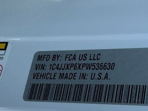 Used 2023 Jeep Wrangler Unlimited Sahara w/ Cold Weather Group image 36