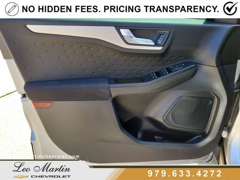 Used 2020 Ford Escape SE FWD image 16