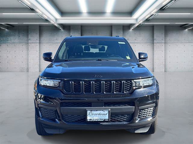 Used 2023 Jeep Grand Cherokee L Laredo AWD/4WD image 2