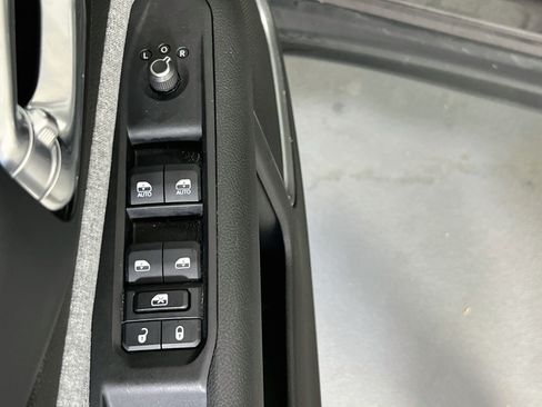Used 2022 Jeep Compass Latitude AWD/4WD image 17