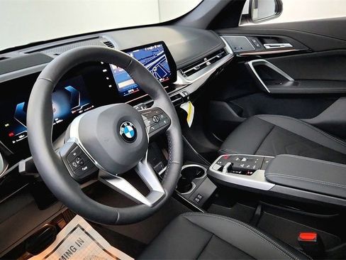 Used 2026 BMW X1 xDrive28i AWD/4WD image 30