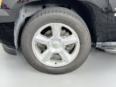 Used 2010 Chevrolet Tahoe LTZ AWD/4WD image 10