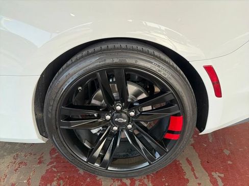 Used 2021 Chevrolet Camaro LT w/ Redline Edition RWD image 13