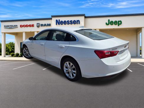 Used 2024 Chevrolet Malibu LT FWD image 5