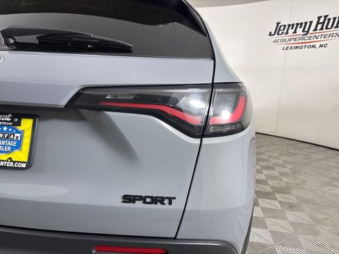 Used 2025 Honda HR-V Sport image 31