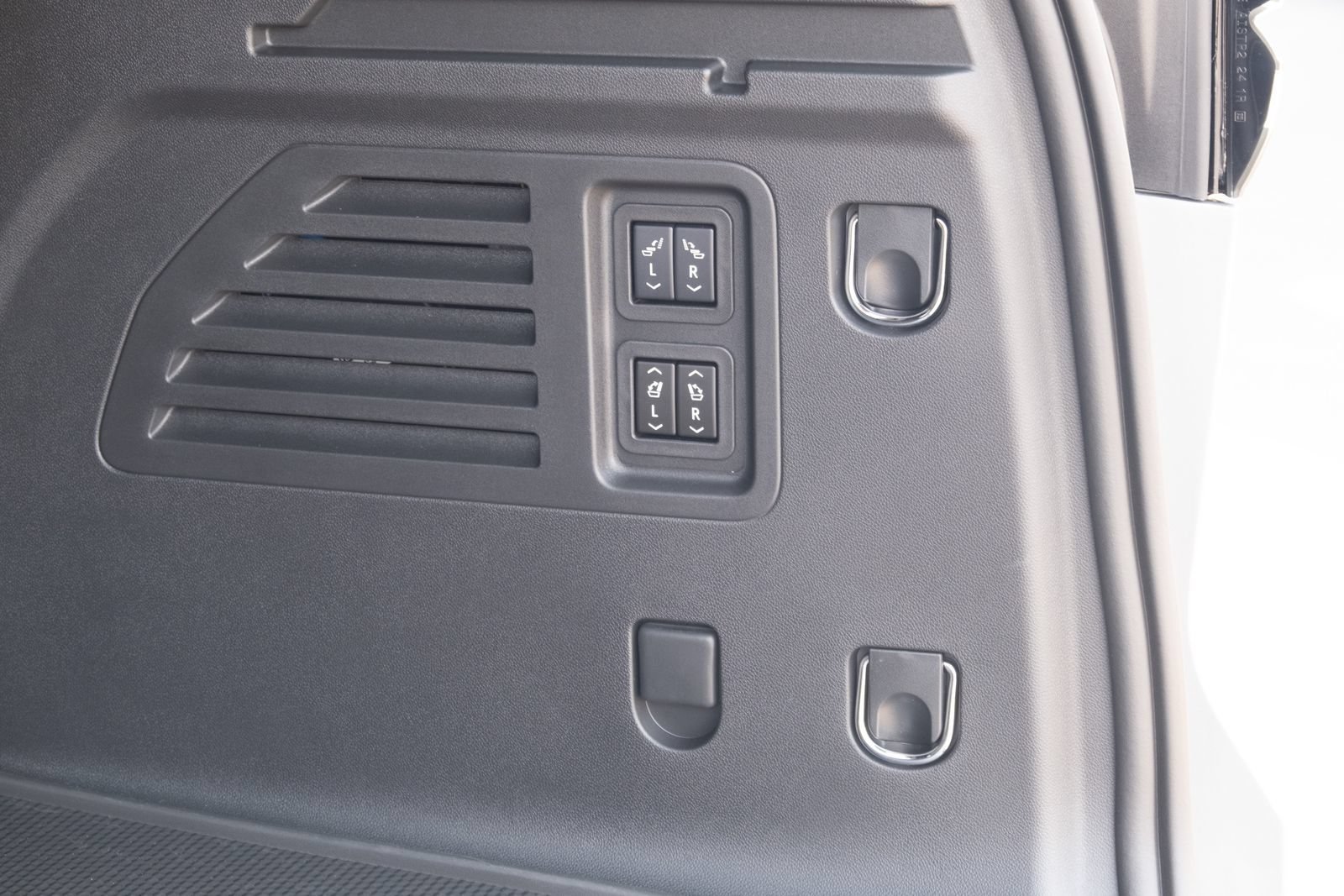 New 2026 Chevrolet Traverse RS AWD/4WD image 28