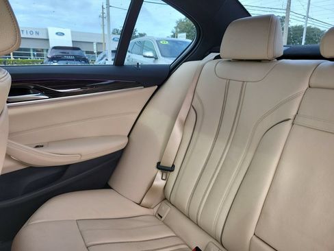 Used 2018 BMW 530i RWD image 13