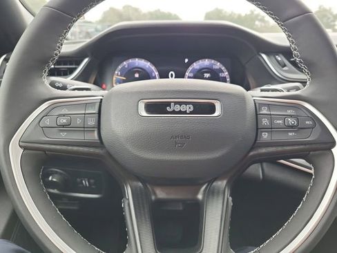 New 2026 Jeep Grand Cherokee L 4WD image 11