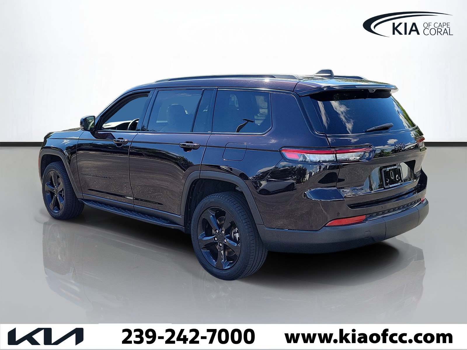 Used 2023 Jeep Grand Cherokee L Limited w/ Luxury Tech Group II AWD/4WD image 4