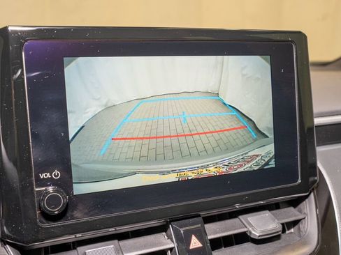 Certified 2025 Toyota Corolla SE image 13