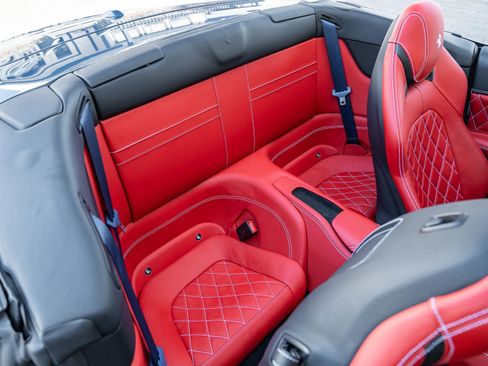 Used 2016 Ferrari California T image 30