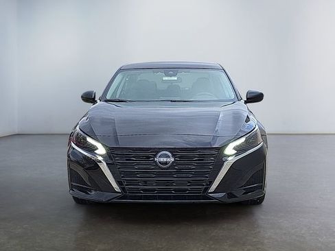 New 2025 Nissan Altima 2.5 S image 9