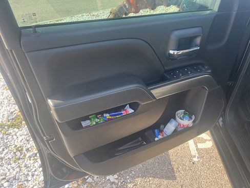 Used 2018 Chevrolet Silverado 1500 LT w/ All Star Edition image 10