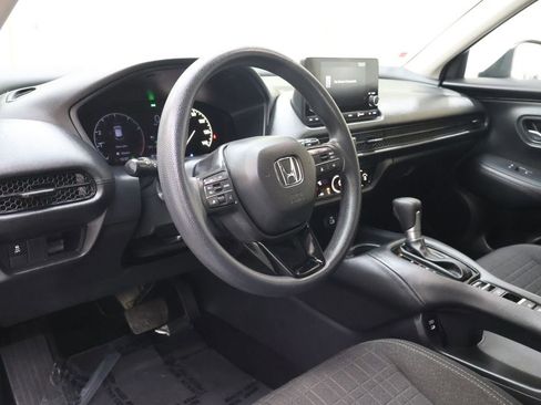 Used 2025 Honda HR-V LX image 17