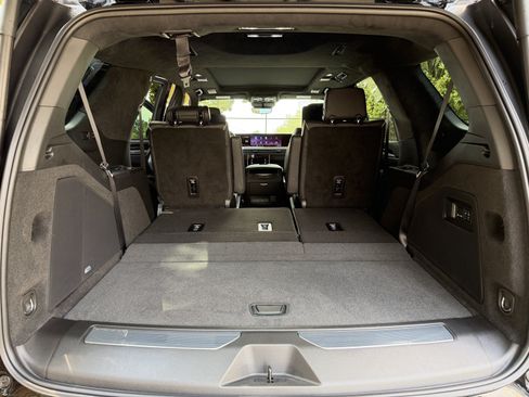 Used 2026 Cadillac Escalade V AWD/4WD image 47