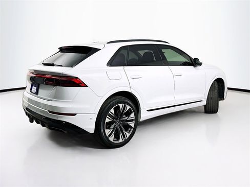 Used 2025 Audi Q8 Premium Plus w/ Premium Plus Package image 7