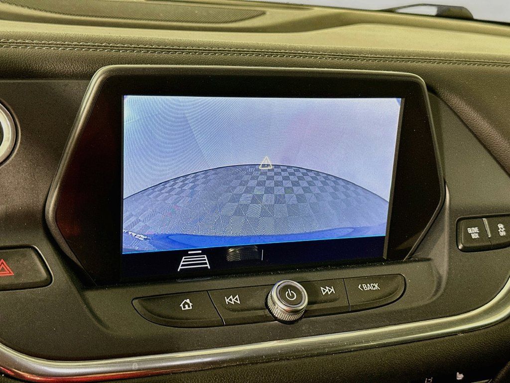 Used 2019 Chevrolet Blazer LT FWD image 19