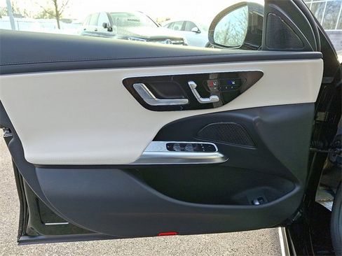 Used 2026 Mercedes-Benz E 350 4MATIC Sedan image 11