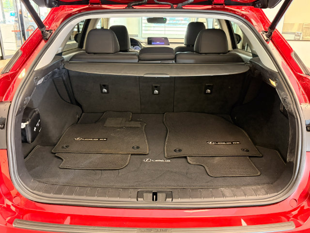 Used 2018 Lexus RX 450h AWD image 26
