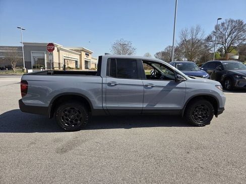 Certified 2025 Honda Ridgeline TrailSport+ image 6
