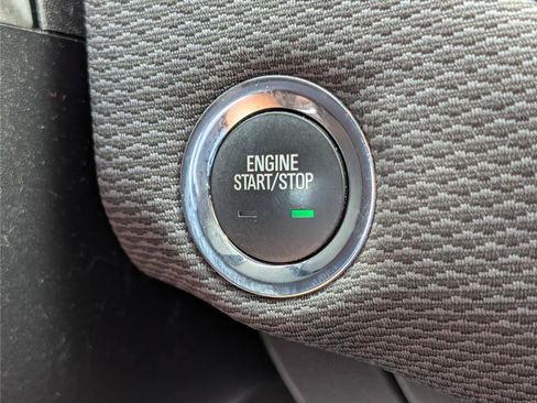 Used 2019 Chevrolet Cruze LT w/ Convenience Package FWD image 24