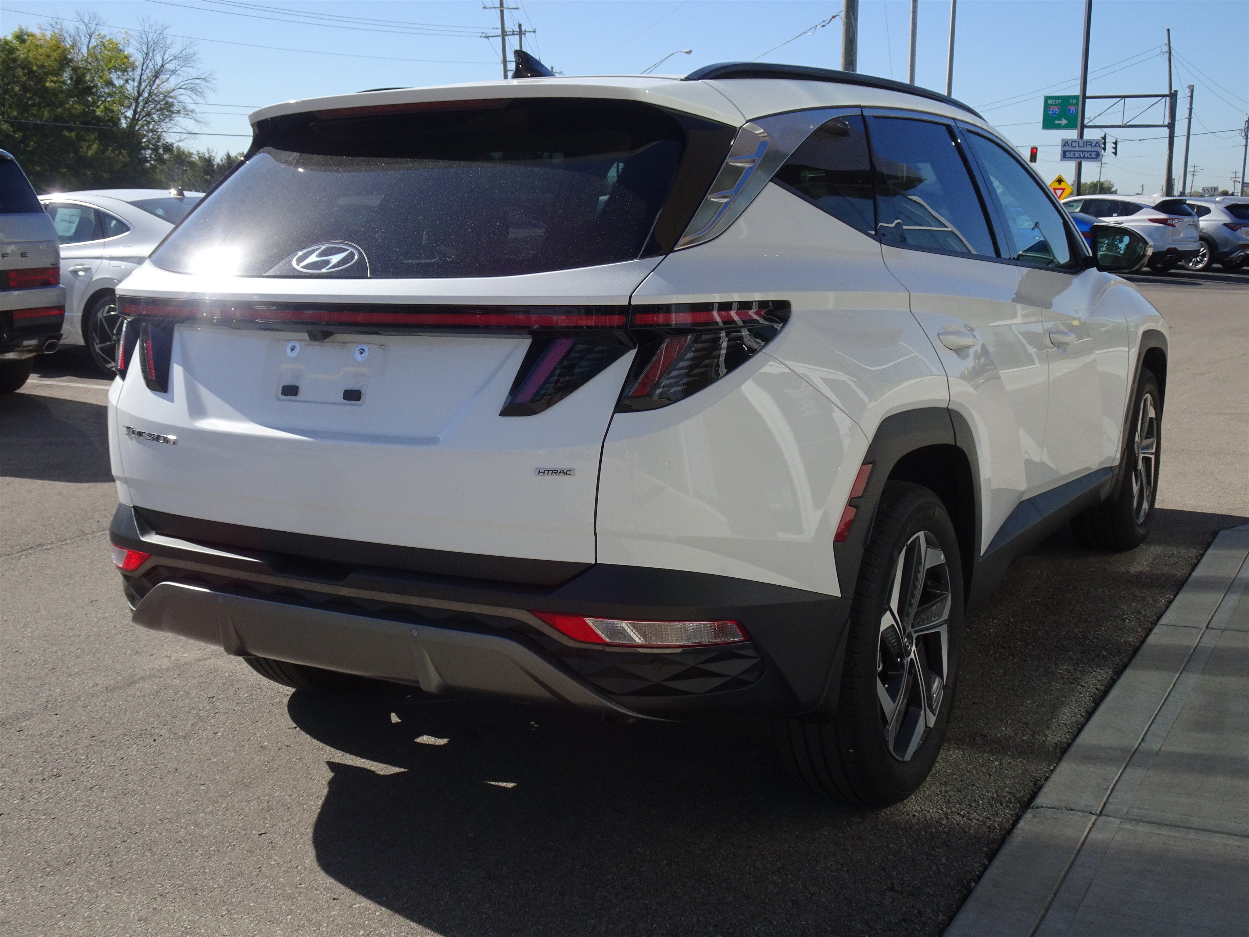 Used 2023 Hyundai Tucson Limited AWD/4WD image 5