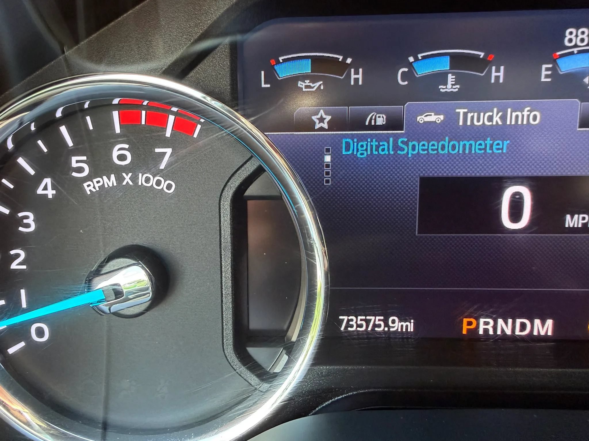Used 2020 Ford F350 Platinum w/ FX4 Off-Road Package AWD/4WD image 12