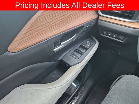 Used 2025 Toyota Grand Highlander AWD Hybrid image 10