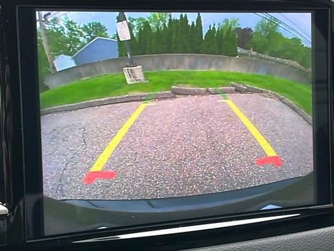 Used 2025 Chrysler Pacifica Select FWD image 13