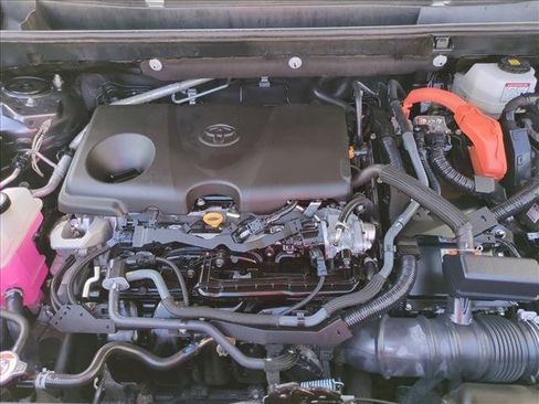 Used 2022 Toyota RAV4 XLE AWD/4WD image 22