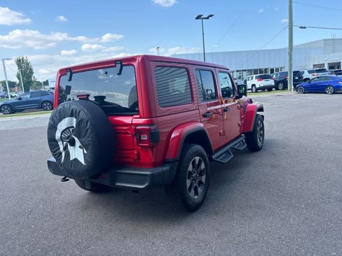 Used 2021 Jeep Wrangler Unlimited Sahara w/ Dual Top Group AWD/4WD image 5