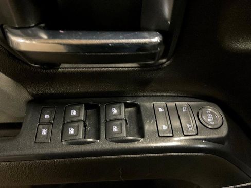 Used 2018 Chevrolet Silverado 1500 Custom w/ Custom Value Package image 24